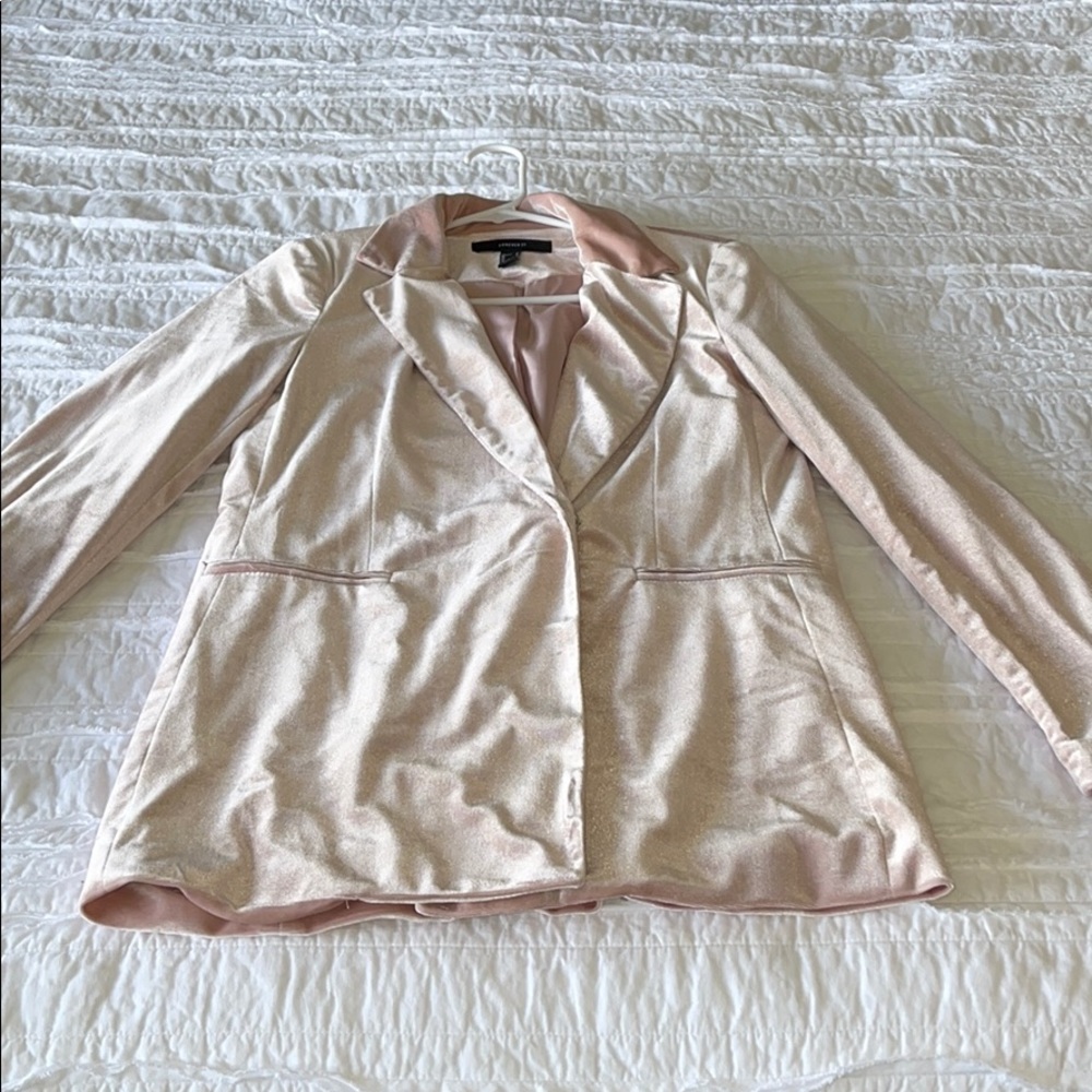 Forever 21 light pink velvet blazer sz small